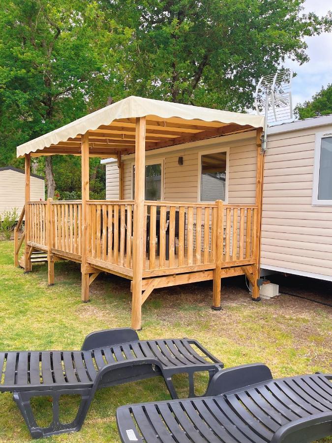 Mobil Home Camping 4 Etoiles Les Viviers 2 Chambres เลเฌอ-แกป-เฟร์เร ภายนอก รูปภาพ